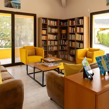 Aparthotel Paese Serenu 3*