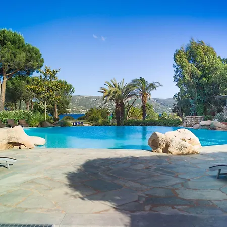 Paese Serenu Aparthotel 3*